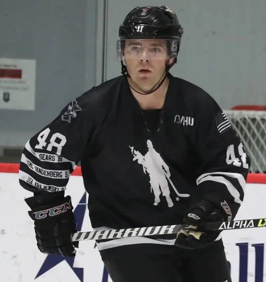 Translation missing: en.PATRIOTS HOCKEY BLACK 10 YEAR JERSEY